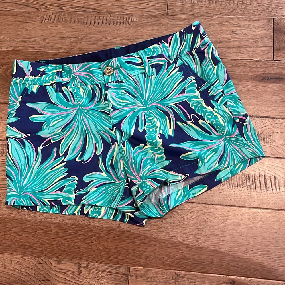 Lilly Pulitzer shorts tiger palm